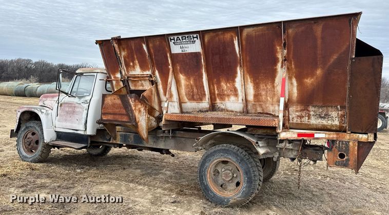 image for item NN9570 1964 International 1600 INT feed delivery truck