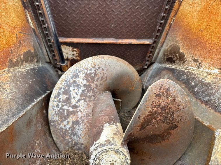 image for item NN9570 1964 International 1600 INT feed delivery truck