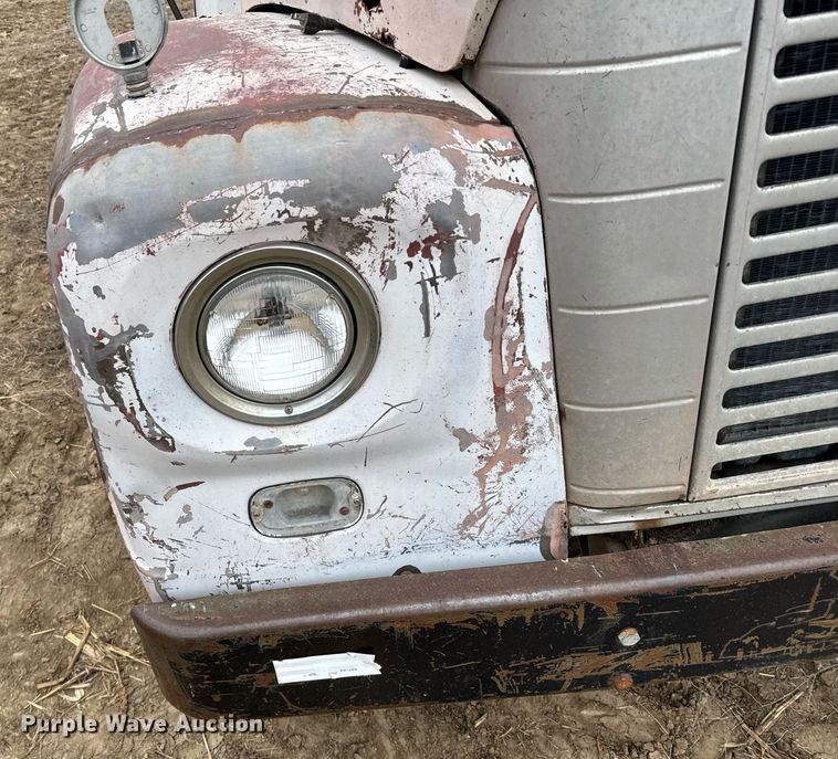 image for item NN9570 1964 International 1600 INT feed delivery truck