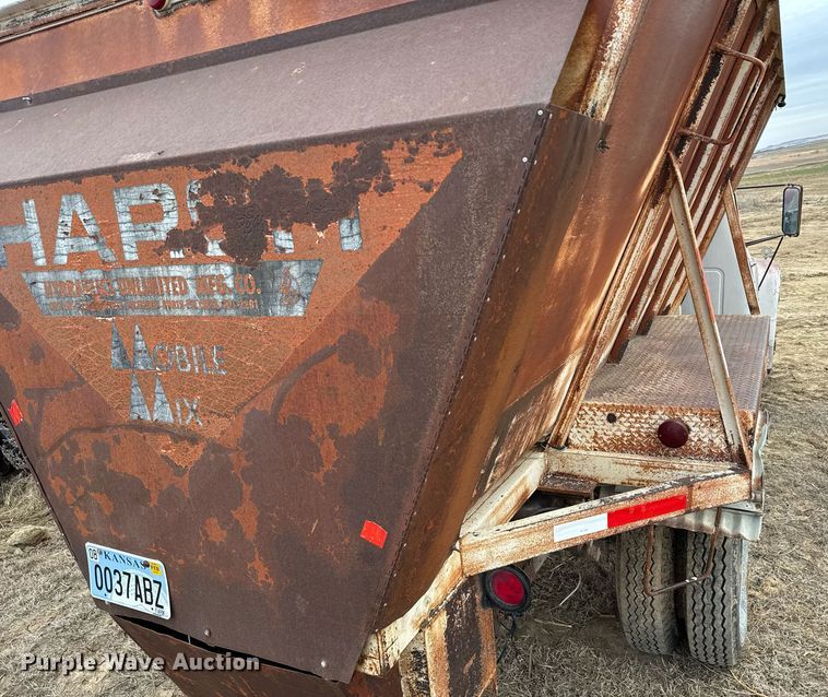 image for item NN9570 1964 International 1600 INT feed delivery truck