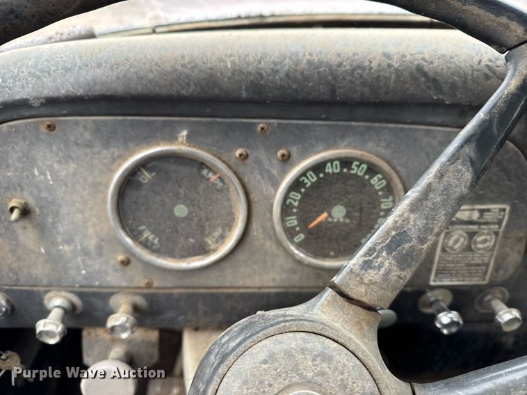 image for item NN9570 1964 International 1600 INT feed delivery truck