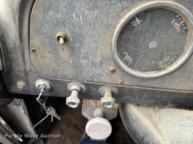 image for item NN9570 1964 International 1600 INT feed delivery truck