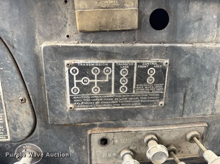 image for item NN9570 1964 International 1600 INT feed delivery truck