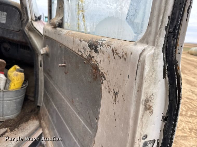 image for item NN9570 1964 International 1600 INT feed delivery truck