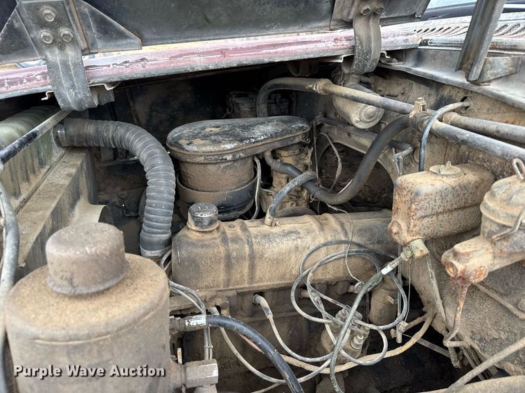 image for item NN9570 1964 International 1600 INT feed delivery truck