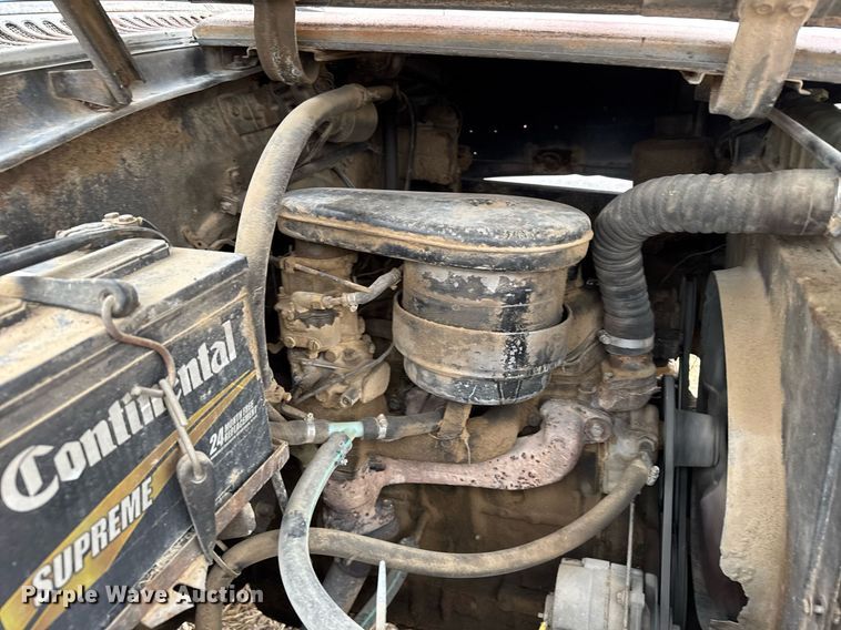 image for item NN9570 1964 International 1600 INT feed delivery truck