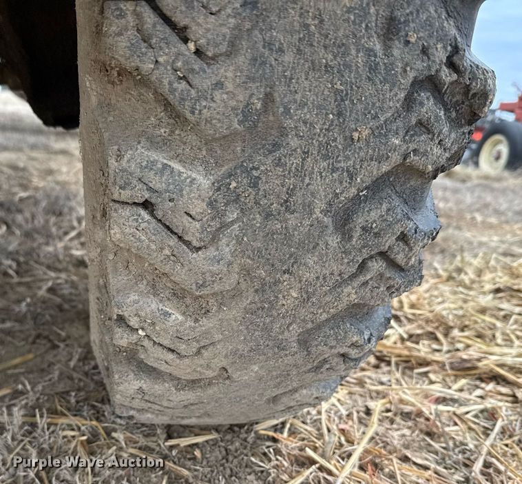 image for item NN9570 1964 International 1600 INT feed delivery truck