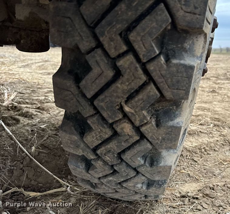 image for item NN9570 1964 International 1600 INT feed delivery truck