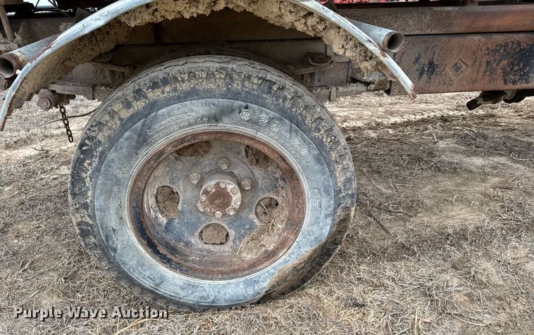 image for item NN9570 1964 International 1600 INT feed delivery truck