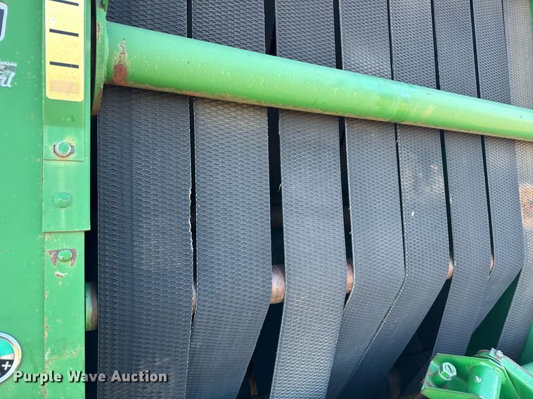 image for item NN9627 1999 John Deere 566 round baler