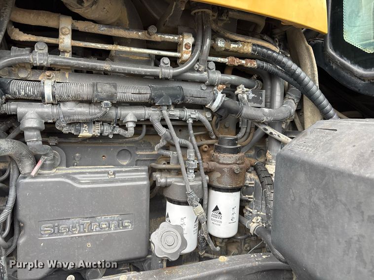 image for item OK9493 2012 Challenger MT665D MFWD tractor