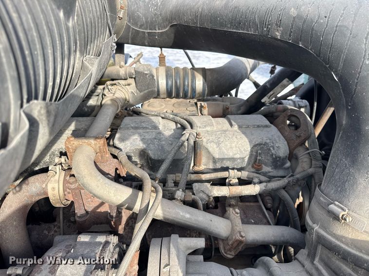 image for item DH9552 2006 Mack  CXN613 semi truck