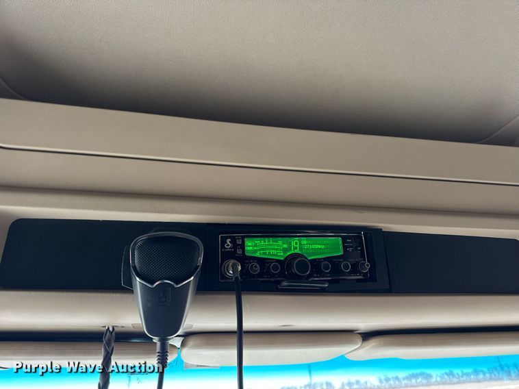 image for item DH9845 2019 Kenworth T680 semi truck