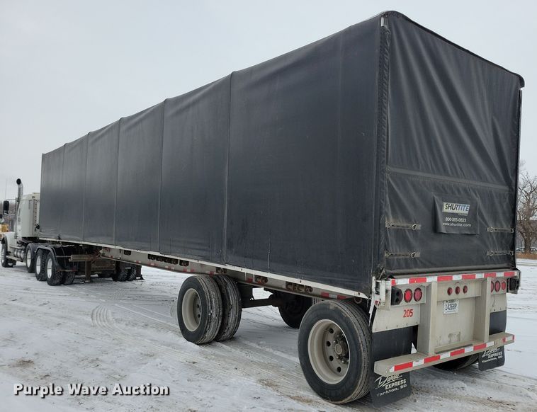 image for item DN3685 2005 Ravens flatbed trailer