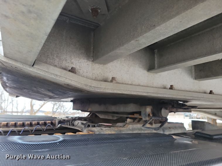 image for item DN3685 2005 Ravens flatbed trailer