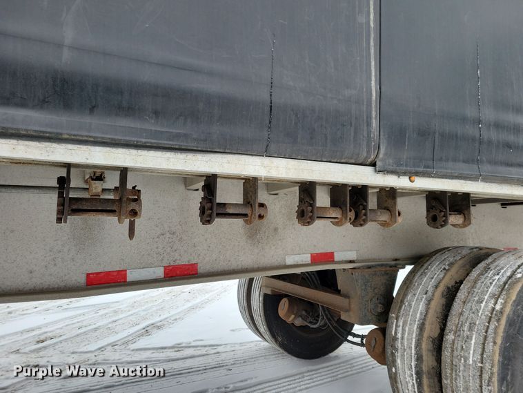image for item DN3685 2005 Ravens flatbed trailer