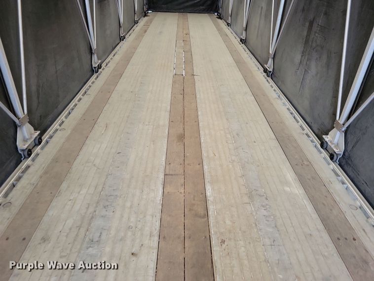 image for item DN3685 2005 Ravens flatbed trailer