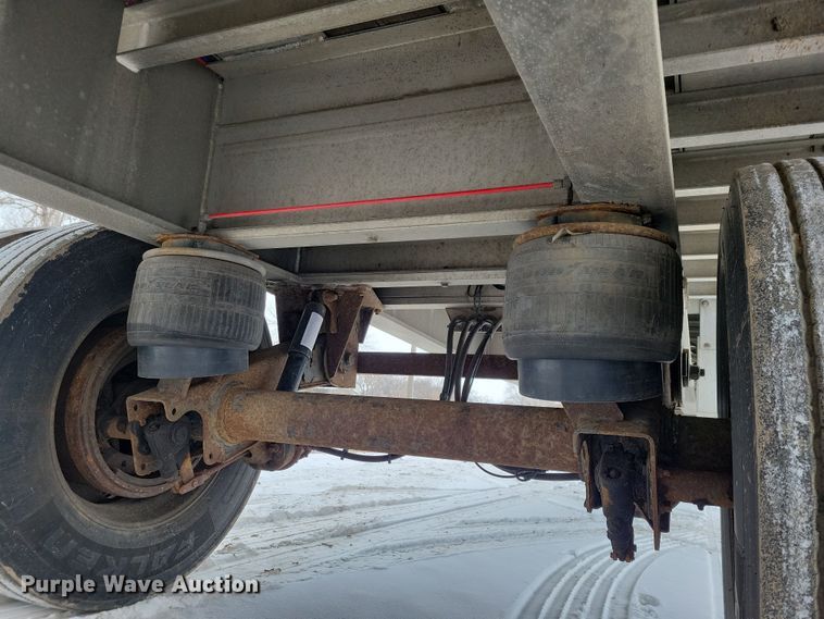 image for item DN3685 2005 Ravens flatbed trailer