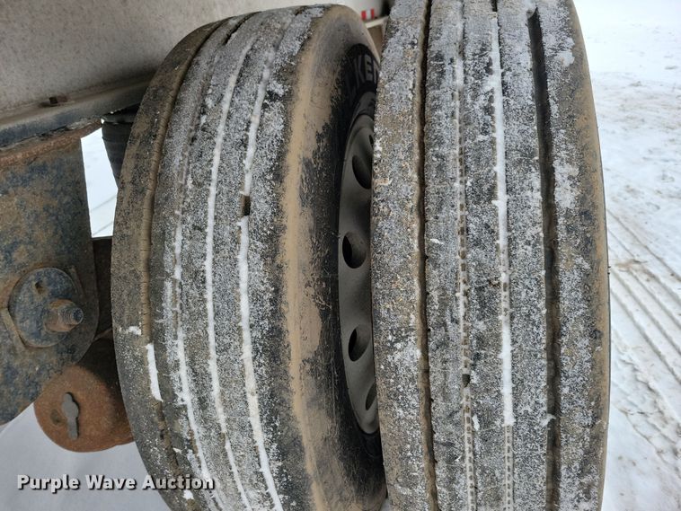 image for item DN3685 2005 Ravens flatbed trailer