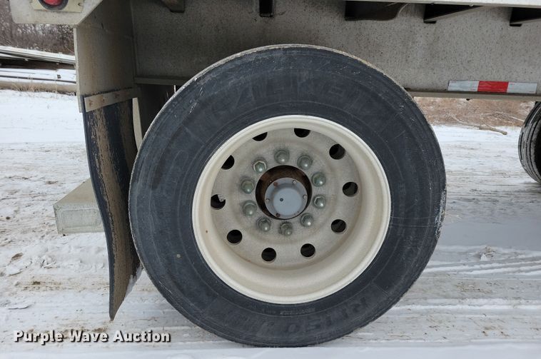 image for item DN3685 2005 Ravens flatbed trailer