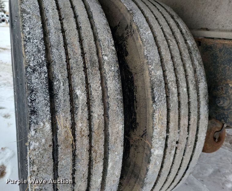 image for item DN3685 2005 Ravens flatbed trailer