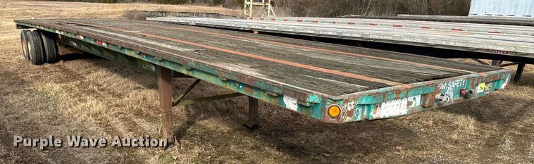 image for item DO0311 1991 Fontaine flatbed trailer