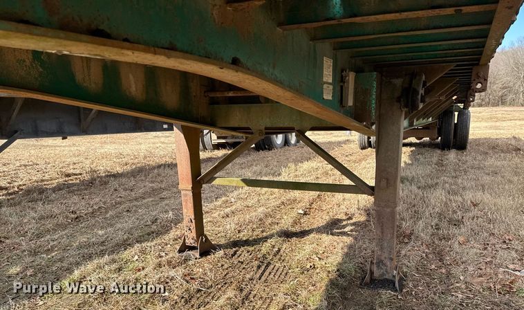 image for item DO0311 1991 Fontaine flatbed trailer