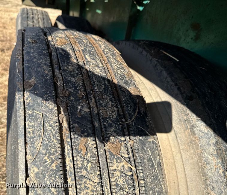 image for item DO0311 1991 Fontaine flatbed trailer