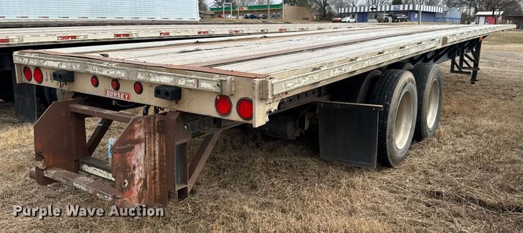 image for item DO0312 1999 Dorsey flatbed trailer