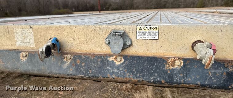 image for item DO0312 1999 Dorsey flatbed trailer