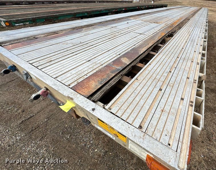 image for item DO0312 1999 Dorsey flatbed trailer