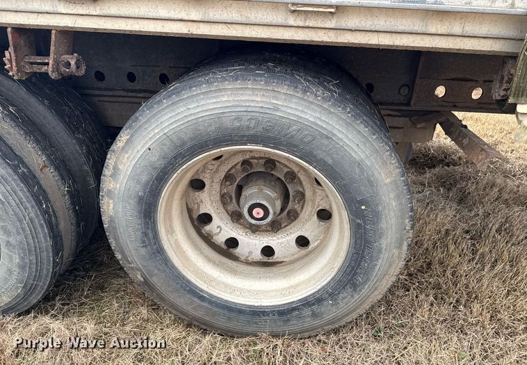 image for item DO0312 1999 Dorsey flatbed trailer