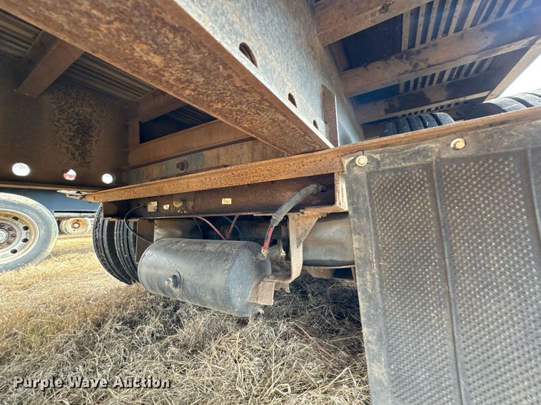 image for item DO0312 1999 Dorsey flatbed trailer