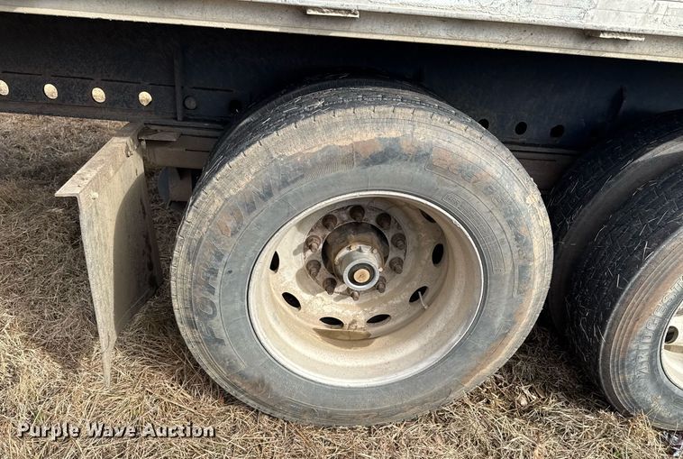 image for item DO0312 1999 Dorsey flatbed trailer