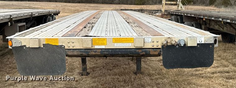 image for item DO0313 2007 Utility Trailers flatbed trailer