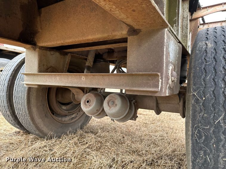 image for item DO0314 1992 Great Dane flatbed trailer