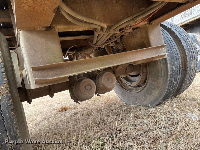 image for item DO0314 1992 Great Dane flatbed trailer