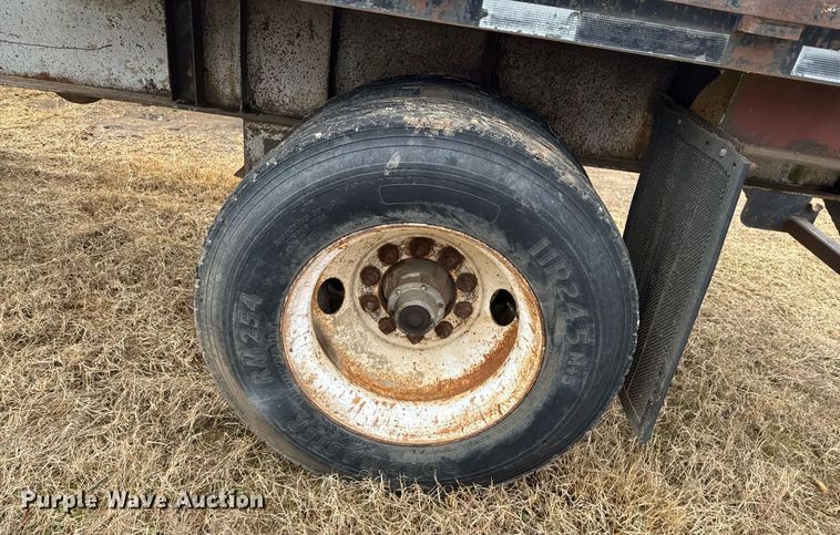 image for item DO0314 1992 Great Dane flatbed trailer