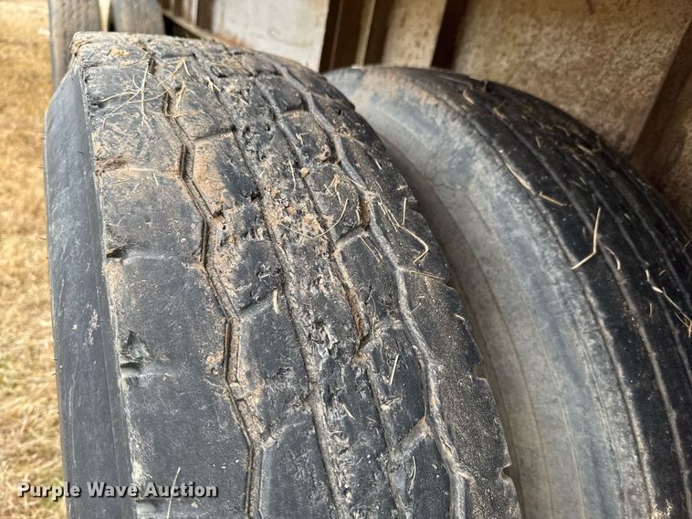 image for item DO0314 1992 Great Dane flatbed trailer