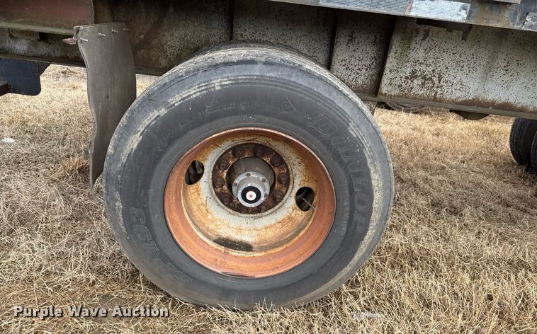 image for item DO0314 1992 Great Dane flatbed trailer