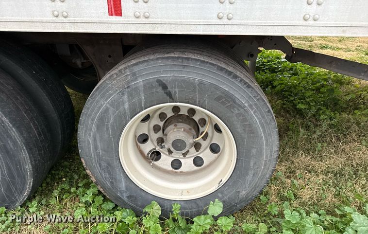 image for item DO2629 2017 Utility Trailers VS2RA refrigerated van trailer