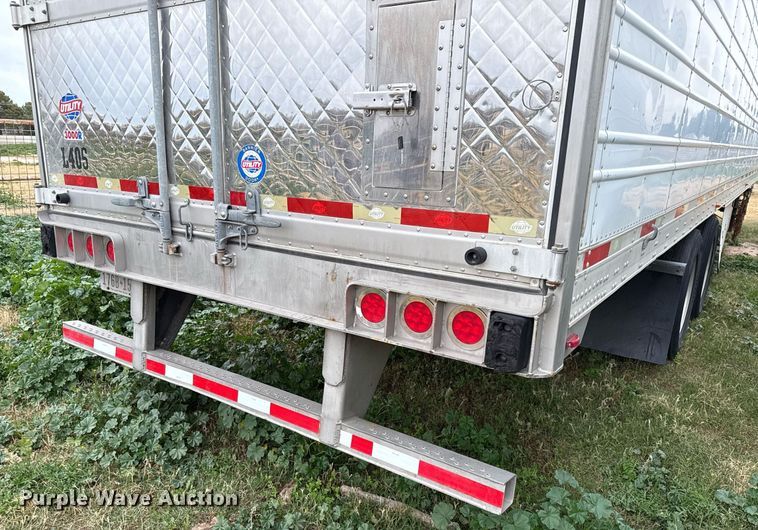 image for item DO2631 2014 Utility Trailers VS2RA refrigerated van trailer