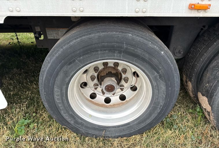 image for item DO2631 2014 Utility Trailers VS2RA refrigerated van trailer