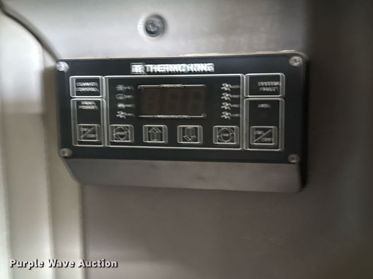 image for item DO2634 2014 Kenworth T660 semi truck