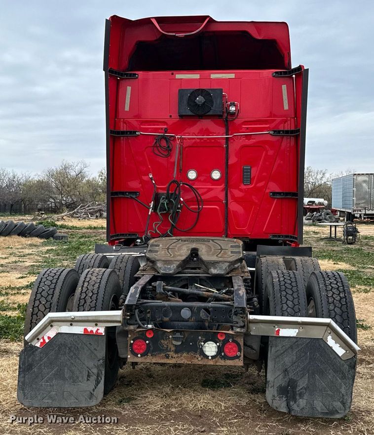 image for item DO2636 2016 International ProStar Plus 122 semi truck