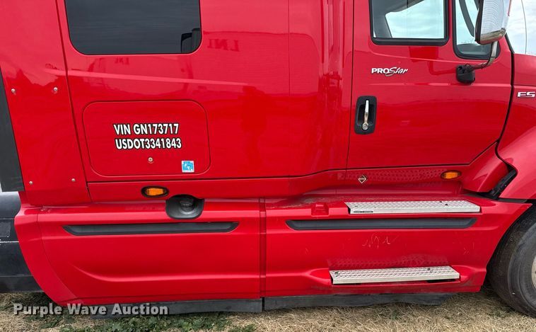 image for item DO2636 2016 International ProStar Plus 122 semi truck