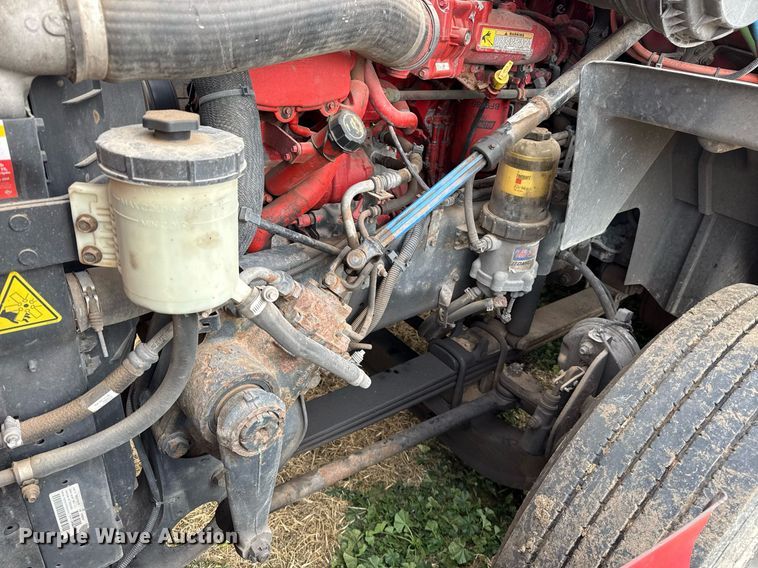 image for item DO2636 2016 International ProStar Plus 122 semi truck