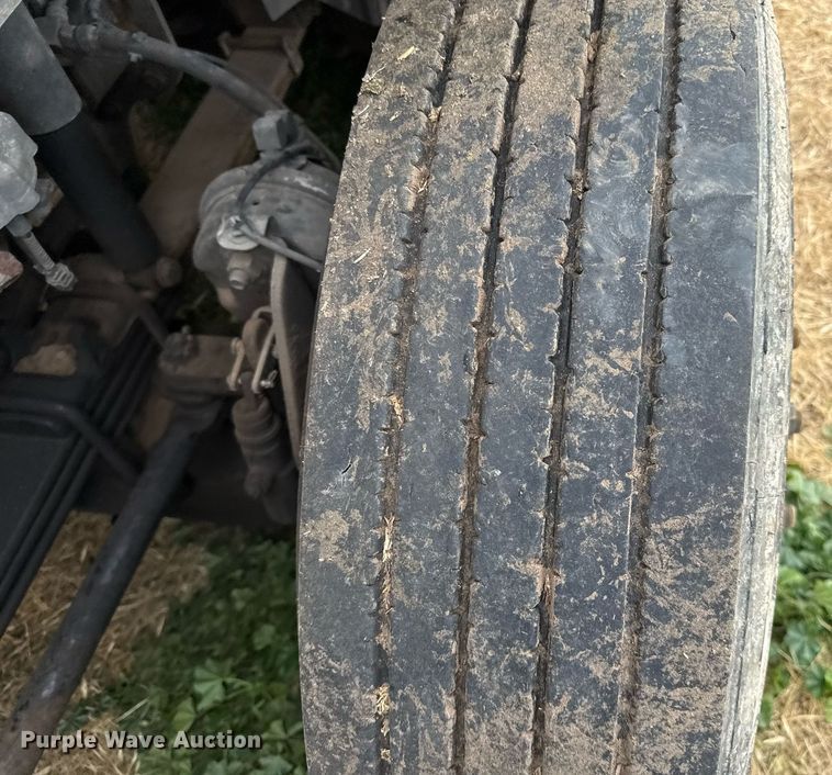 image for item DO2636 2016 International ProStar Plus 122 semi truck