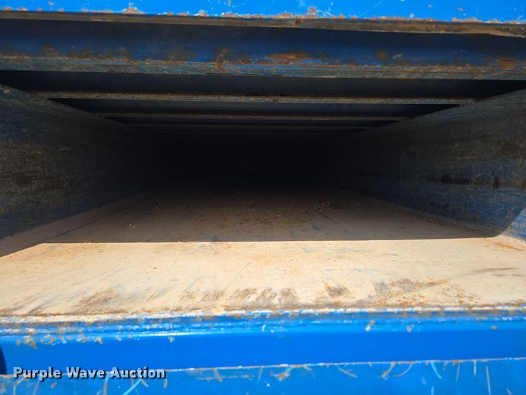 image for item DP6196 2002 International 4700 flatbed truck