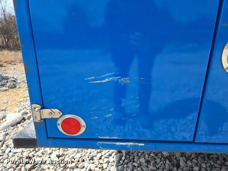 image for item DP6196 2002 International 4700 flatbed truck